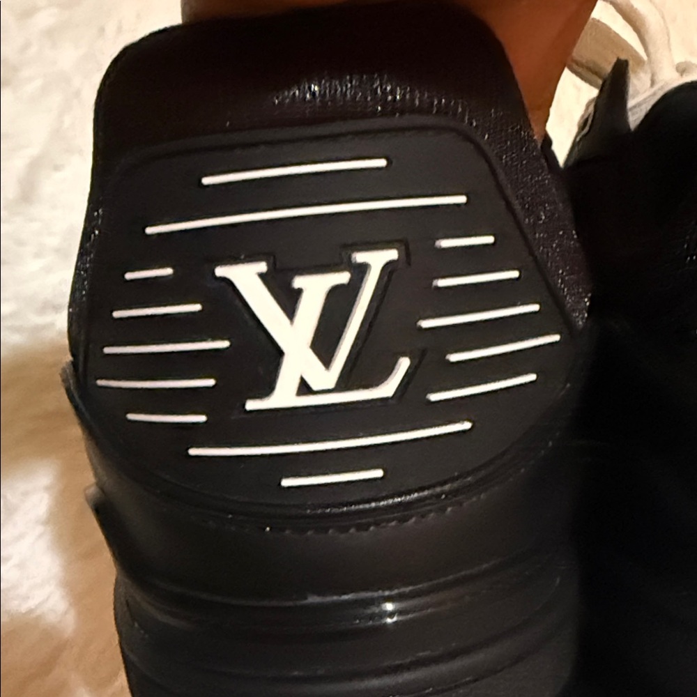 Louis Vuitton Black Leather Sneakers with White Laces - Picture 12 of 14